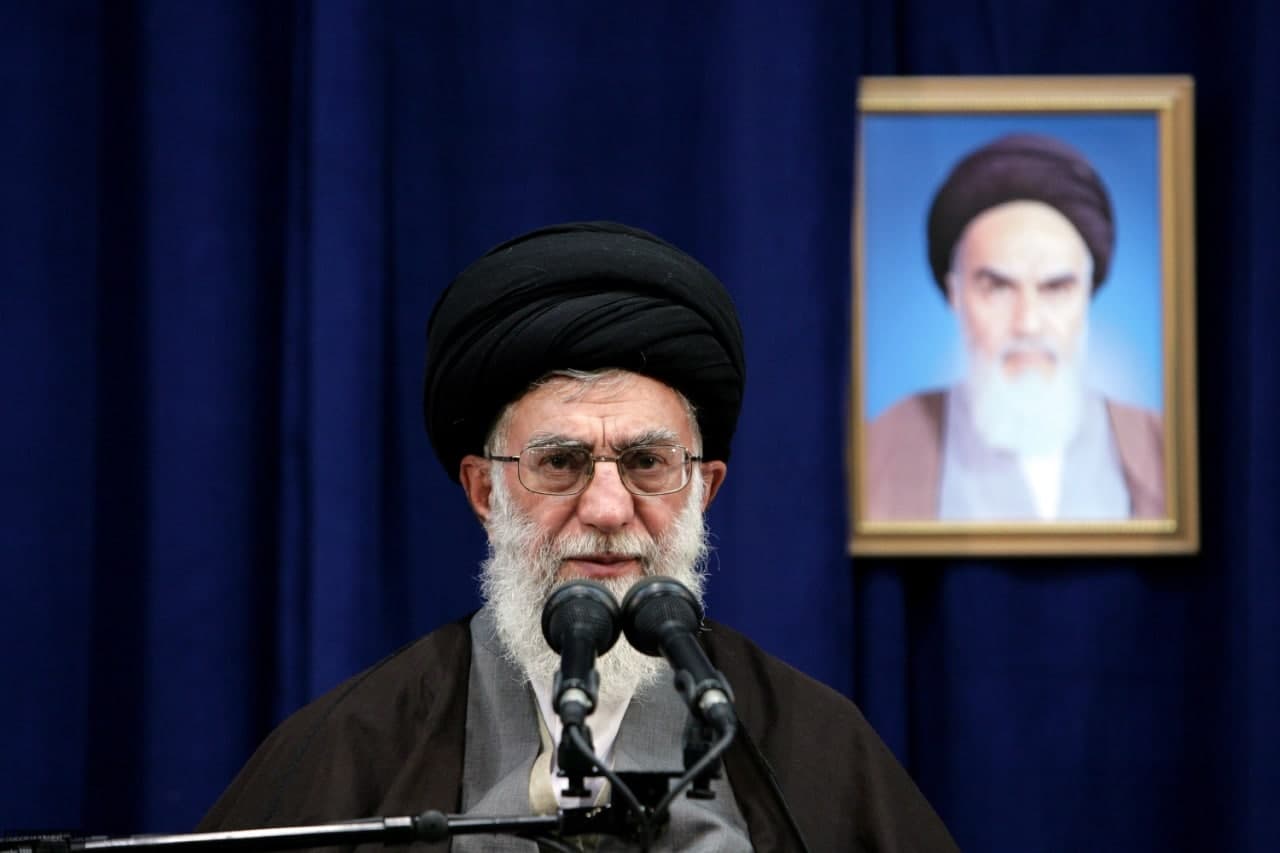 تصویر باکیفیت از آیت الله سید علی خامنه ای